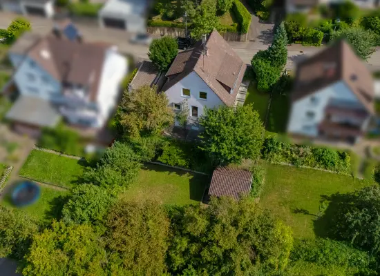 Luftansicht der Immobilie: Oma's Häuschen sucht junge Familie! (Foto)