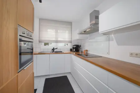 Küche EG der Immobilie: Moderne Doppelhaushälfte (Foto)