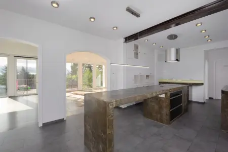Küche OG der Immobilie: Modernes Einfamilienhaus in ruhiger, naturnaher Lage mit Panoramablick! (Foto)