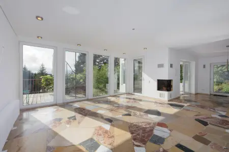 Wohnzimmer OG der Immobilie: Modernes Einfamilienhaus in ruhiger, naturnaher Lage mit Panoramablick! (Foto)
