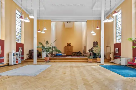 Kirche Impressionender Immobilien: Himmlisch wohnen – ein architektonisches Meisterstück für Visionäre! (Foto)