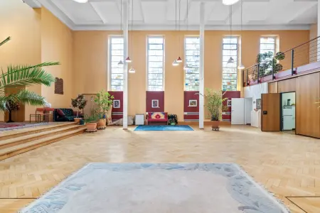 Kirche Impressionender Immobilien: Himmlisch wohnen – ein architektonisches Meisterstück für Visionäre! (Foto)