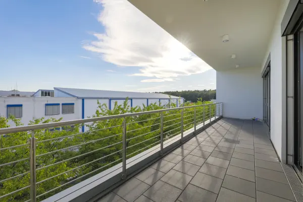 Balkon der Immobilie: Lukrative Gewerbeimmobilie mit hoher Rendite und bester Lage! (Foto)