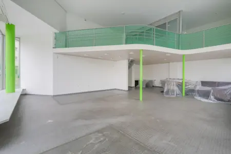 Gewerbefläche der Immobilie: Ideal für Handel und Logistik! (Foto)