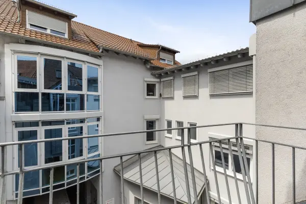 Teilansicht Innenhof Mittelstr. 10  der Immobilie: Sichern Sie Ihre Zukunft!
Gewerbliche und wohnwirtschaftliche Gebäudemixtur im Herzen von Durlach (Foto)