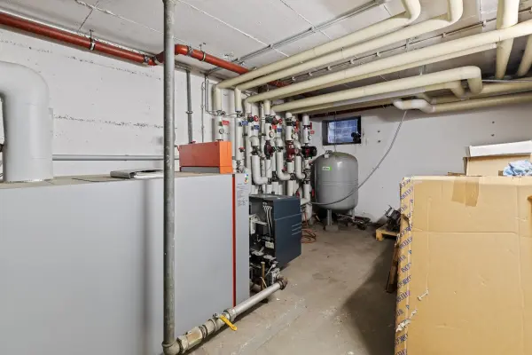 Heizungsraum  der Immobilie: Sichern Sie Ihre Zukunft!
Gewerbliche und wohnwirtschaftliche Gebäudemixtur im Herzen von Durlach (Foto)