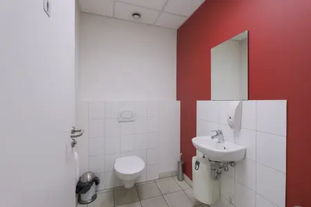 Toilette der Immobilie: Ihre Chance in Pforzheim: Attraktive Ladenfläche in bester Lage! (Foto)