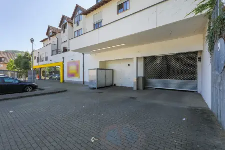Anlieferung der Immobilie: Attraktiver Verbrauchermarkt - langfristig vermietet, sichere Rendite garantiert! (Foto)