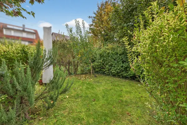 Gartenanteil der Immobilie: „Exklusives 3-Zimmer-Juwel mit Balkon und eigenem Garten“ (Foto)