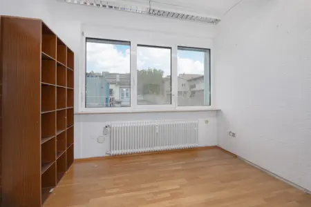 Gewerbefläche der Immobilie: Vielseitig nutzbare Gewerbeimmobilie in Mühlacker - flexibel teilbar, flexibel nuzbar! (Foto)