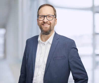 Immobilienmakler, Armin Schmid