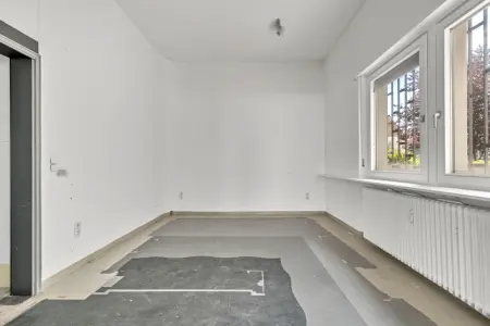 Verkaufsraum der Immobilie: Potenzial entfesseln: Vielseitiges Haus in Eggenstein-Leopoldshafen mit grenzenlosen Möglichkeiten (Foto)