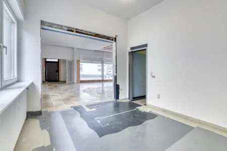 Laden der Immobilie: Potenzial entfesseln: Vielseitiges Haus in Eggenstein-Leopoldshafen mit grenzenlosen Möglichkeiten (Foto)