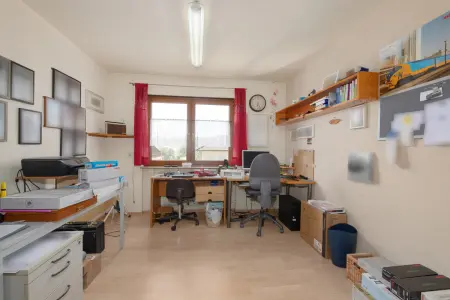 Büro EG