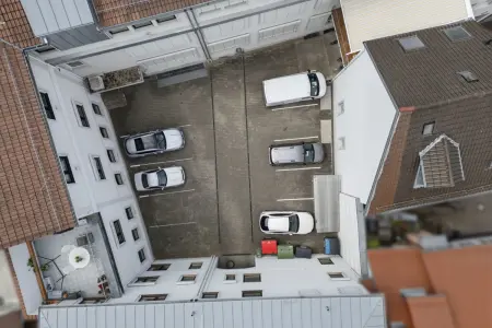 Draufsicht der Immobilie: Sichern Sie Ihre Zukunft!
Gewerbliche und wohnwirtschaftliche Gebäudemixtur im Herzen von Durlach (Foto)