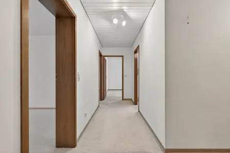 Flur der Immobilie: Schöne Wohnung zum Träumen (Foto)