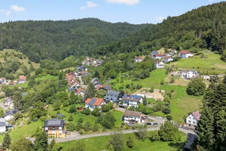 Luftansicht der Immobilie: Der wichtigste Ort der Welt - Ihr neues Zuhause (Foto)