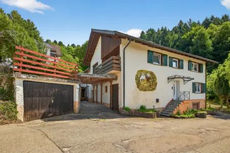 Vorderansicht der Immobilie: Der wichtigste Ort der Welt - Ihr neues Zuhause (Foto)