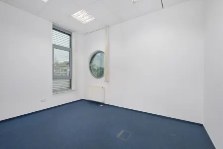 Bürofläche der Immobilie: Ehemalige Polizei in Leopoldshafen - Top Lage, vielseitig nutzbar als Büro oder Praxis! (Foto)