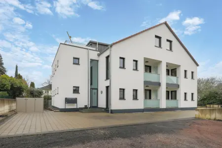 Außenansicht der Immobilie: Stilvoller Neubau-Erstbezug: 2-Zi.Whg. mit Terrasse und hochwertiger Ausstattung (Titelbild)