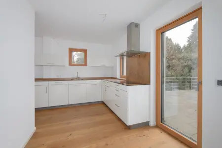 Küche der Immobilie: Stilvoller Neubau-Erstbezug: 2-Zi.Whg. mit Terrasse und hochwertiger Ausstattung (Foto)