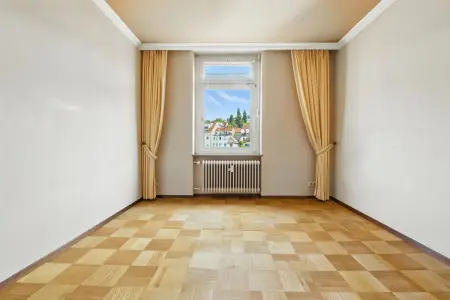 Zimmer 2 der Immobilie: Charmante Altbauwohnung zum Träumen in bester Lage! (Foto)