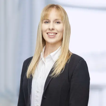 Immobilienmaklerin Gewerbe, Mara Schweizer